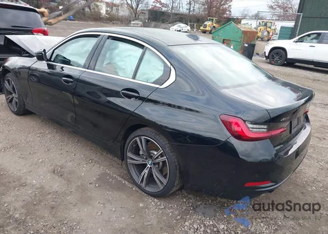 2024 BMW 330I xDrive z USA, uszkodzony, nr VIN 3MW89FF09R8E13523